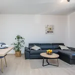 דירה Maella